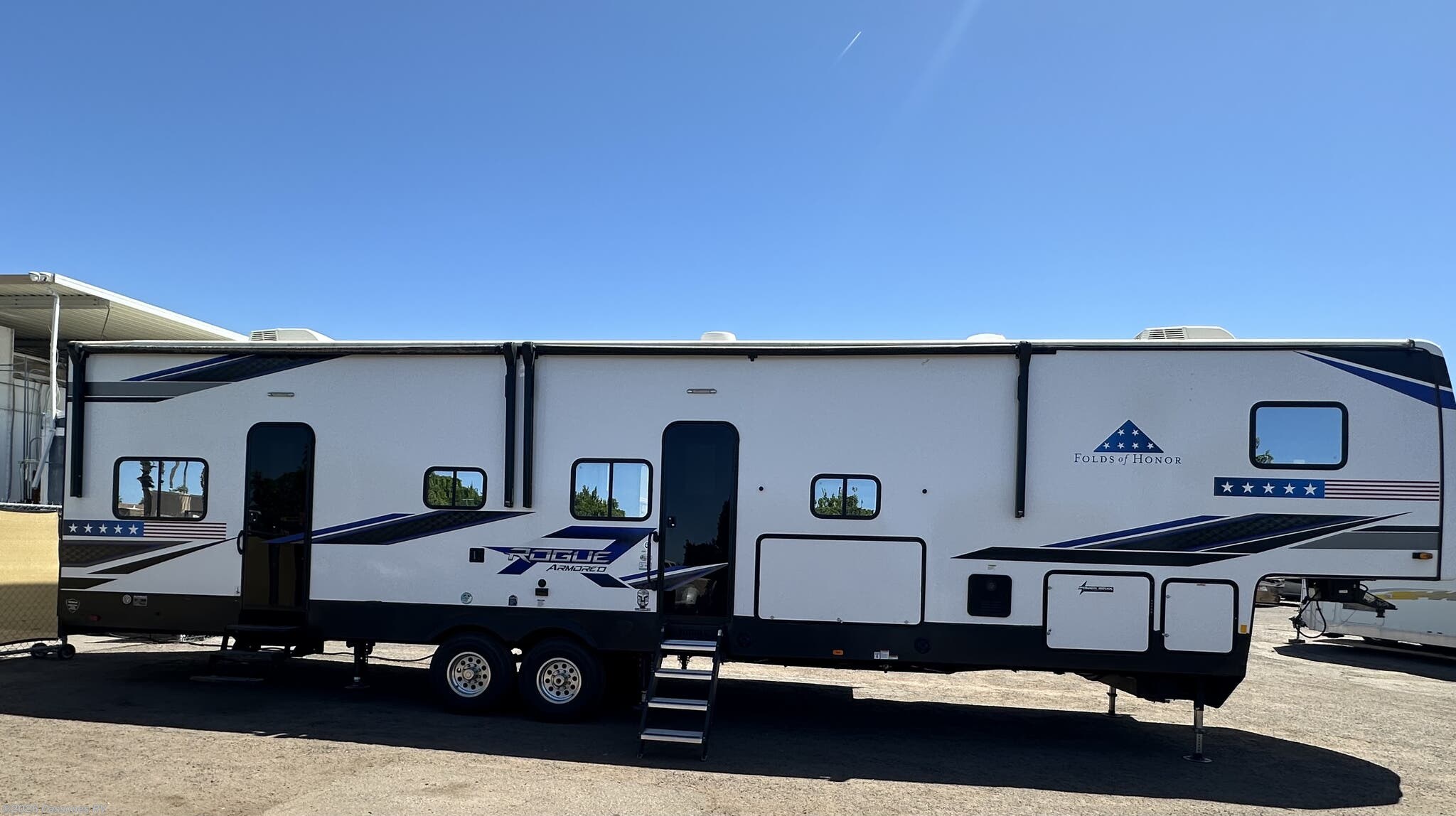 2023 Forest River Vengeance Rogue Armored 4007 - Used Toy Hauler For Sale by Cassones RV in Mesa, Arizona features King Size Bed, Smoke Detector, Refrigerator, Roof Vents, Auxiliary Battery