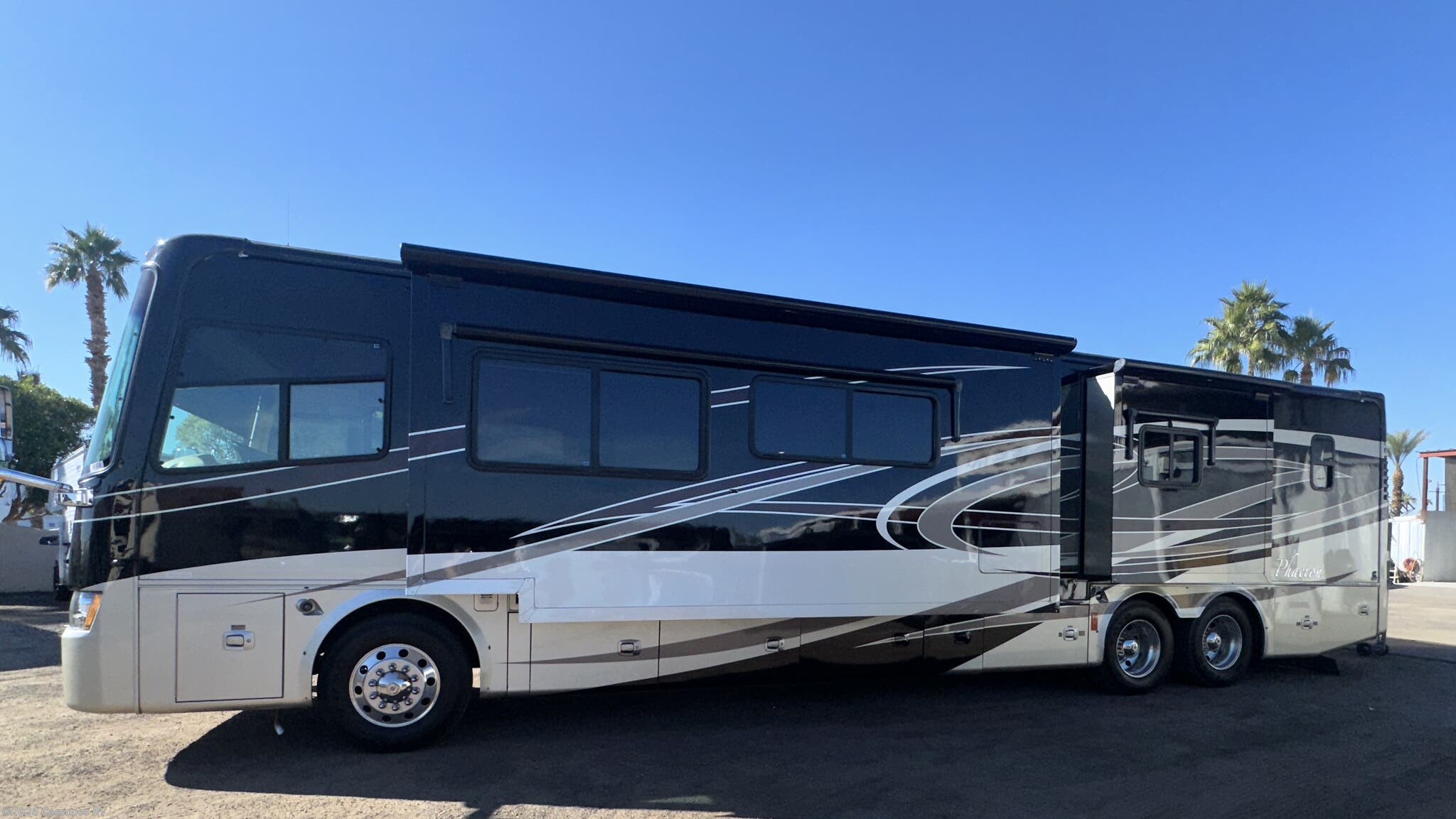 2010 Phaeton 42QBH by Tiffin from Cassones RV in Mesa, Arizona