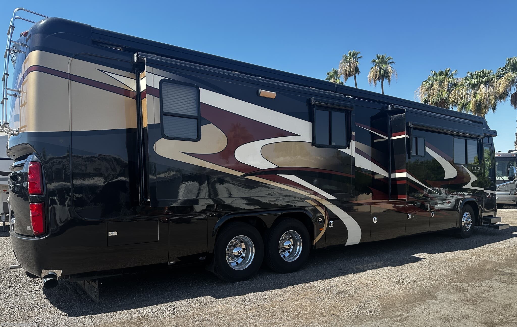 Used 2009 Monaco RV Signature Cambridge IV 525hp available in Mesa, Arizona