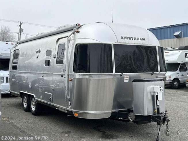 2019 Flying Cloud 25RB by Airstream from Johnson RV Fife in Fife, Washington
