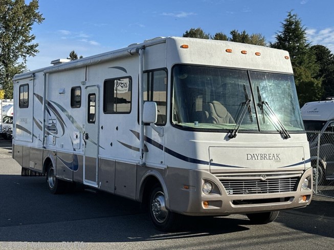 Used 2005 Damon Daybreak 3272F available in Fife, Washington