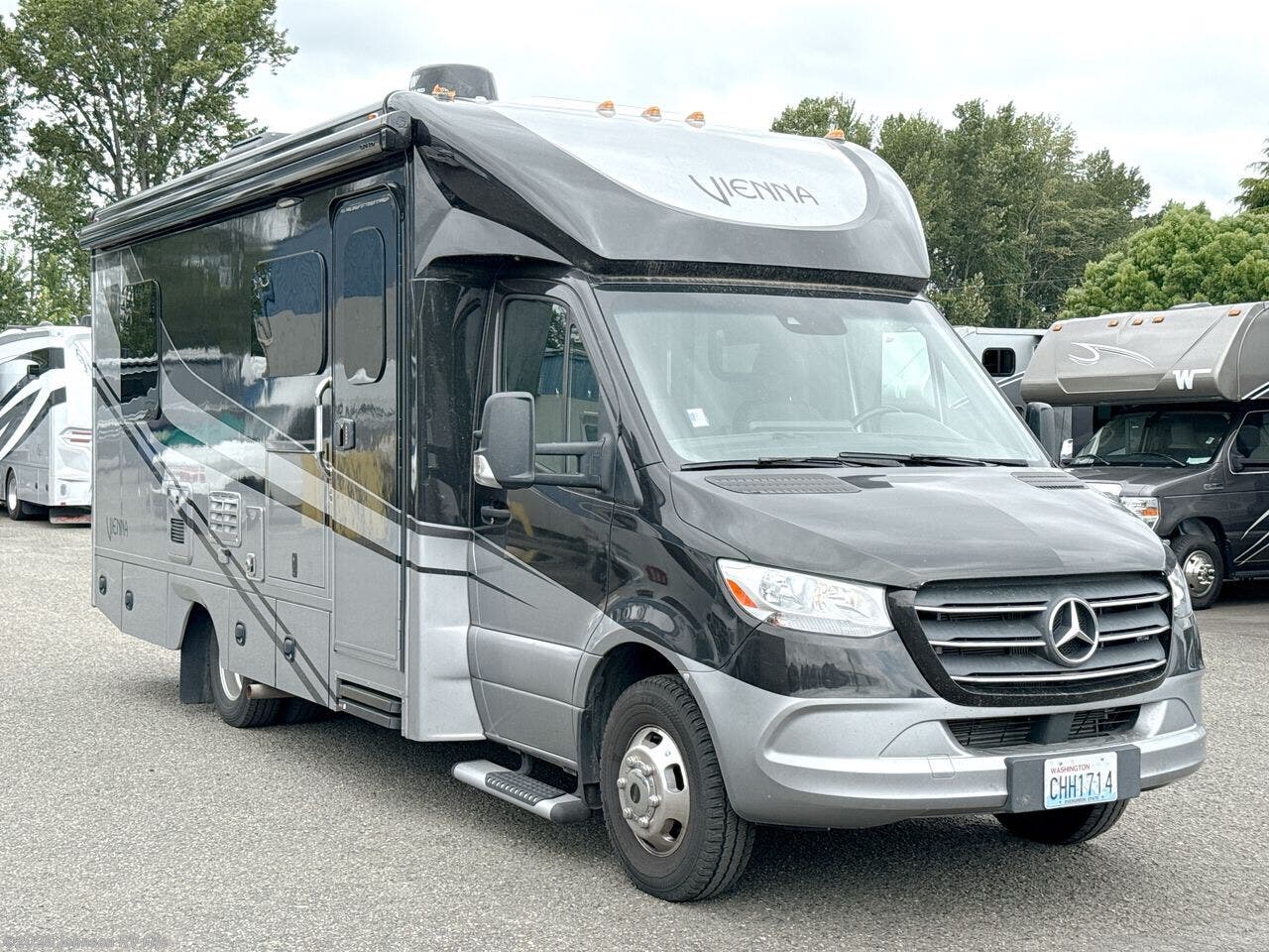 2021 Vienna 25FWS by Renegade RV from Johnson RV Fife in Fife, Washington