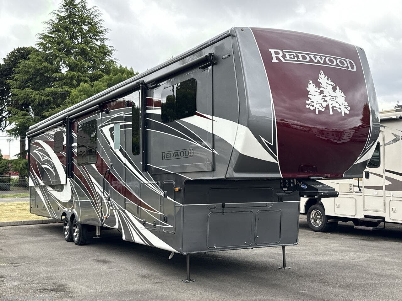 2024 Redwood RW4200FL by CrossRoads from Johnson RV Fife in Fife, Washington