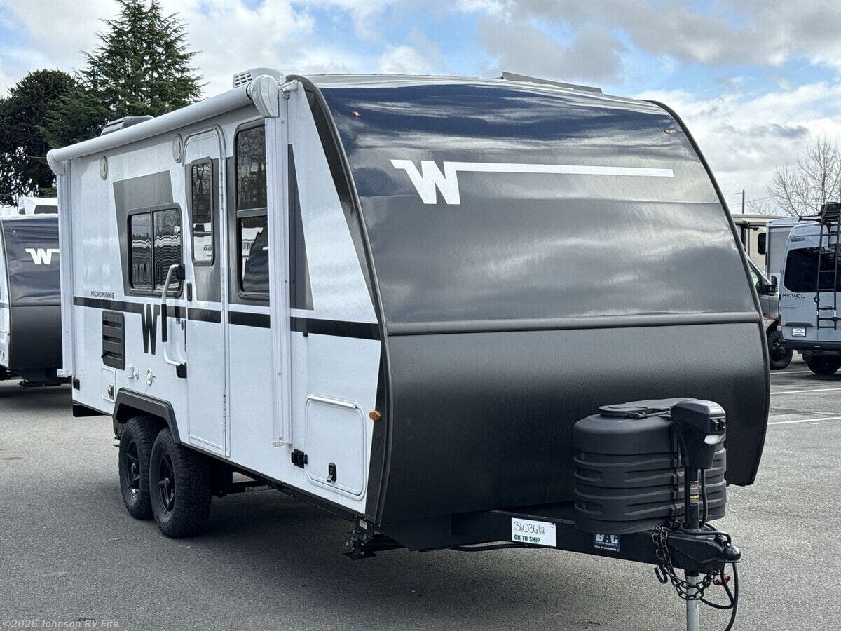 2026 Winnebago Micro Minnie 2108FBS - New Travel Trailer For Sale by Johnson RV Fife in Fife, Washington