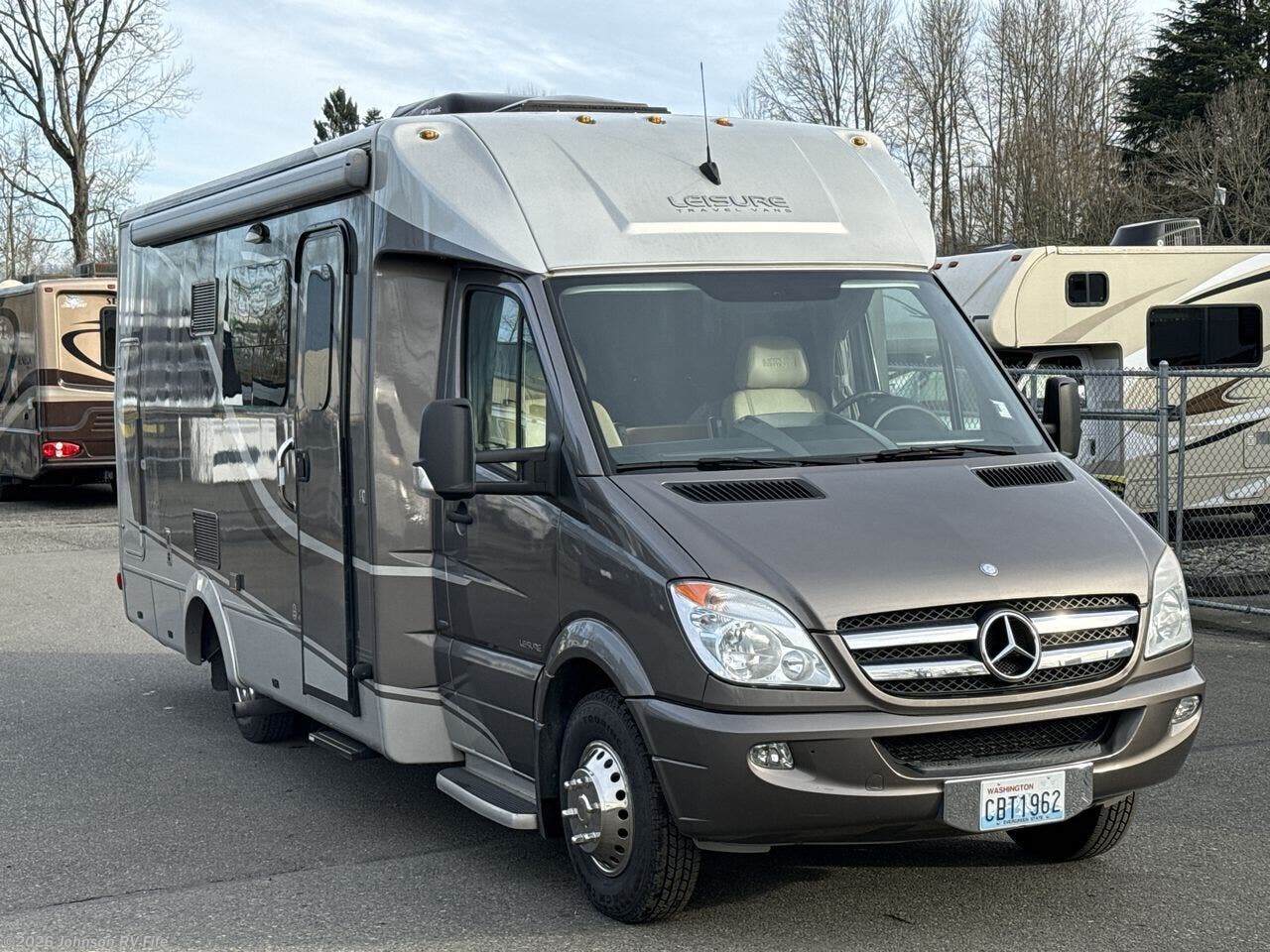 2014 Unity 24MB by Leisure Travel from Johnson RV Fife in Fife, Washington