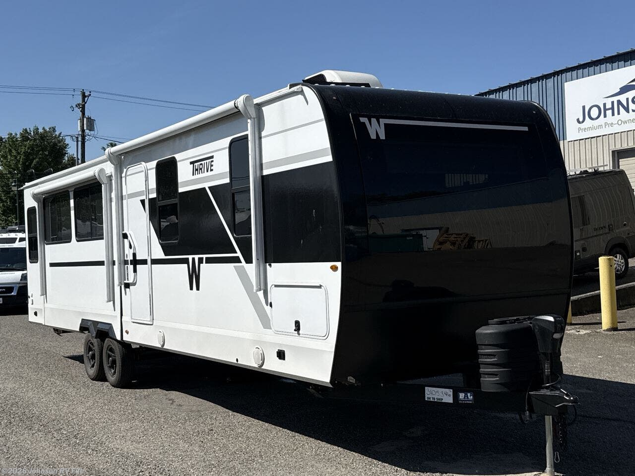 2026 Winnebago Thrive 29RLO - New Travel Trailer For Sale by Johnson RV Fife in Fife, Washington