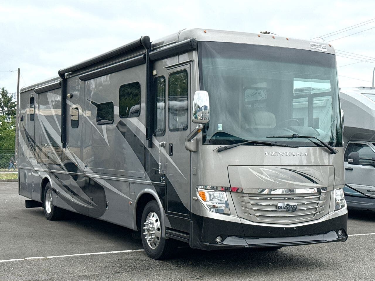 2019 Ventana 3709 by Newmar from Johnson RV Fife in Fife, Washington