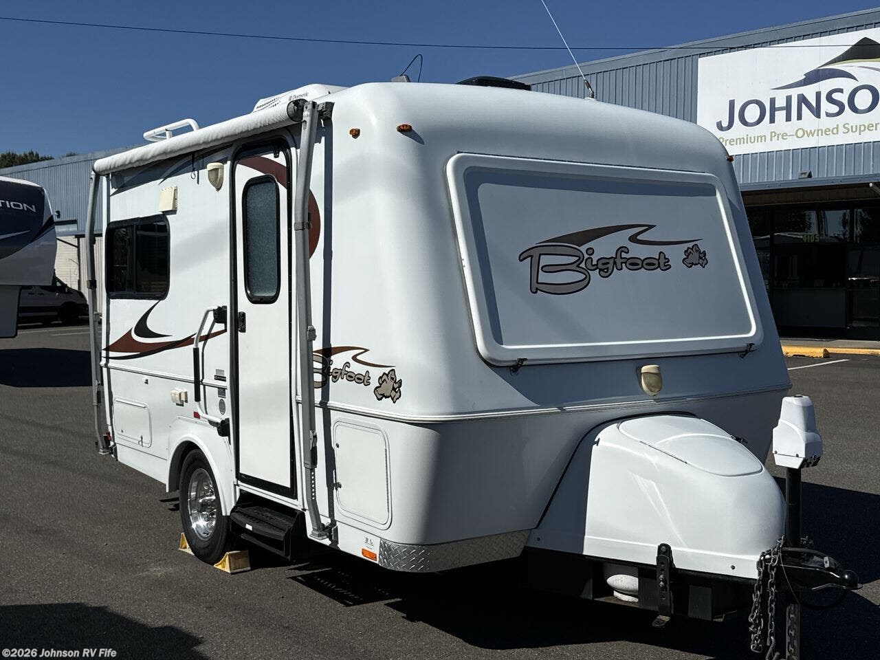 2016 25B17.5FB 25B17.FB by Bigfoot from Johnson RV Fife in Fife, Washington