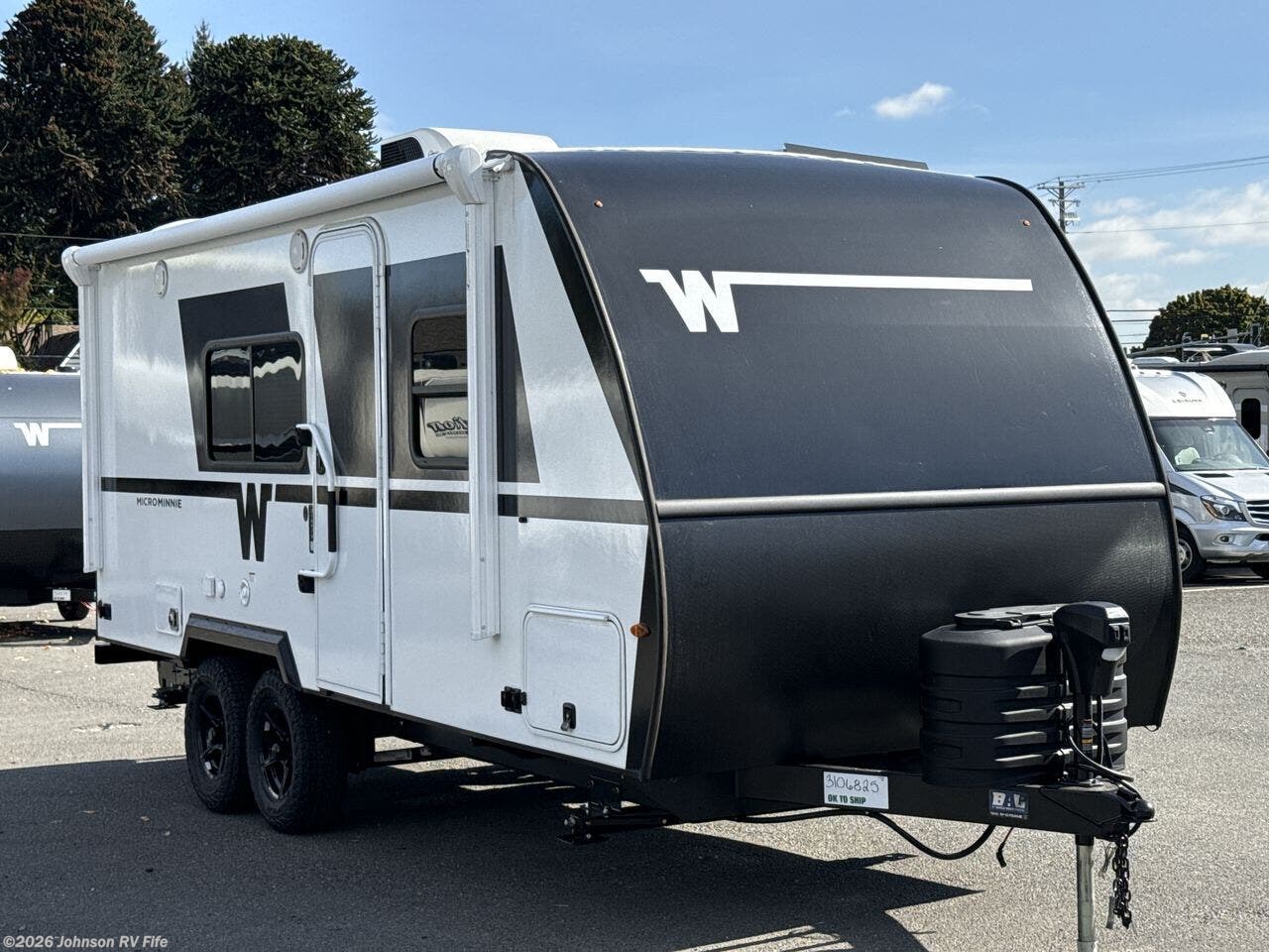 2027 Winnebago Micro Minnie 2108TB - New Travel Trailer For Sale by Johnson RV Fife in Fife, Washington
