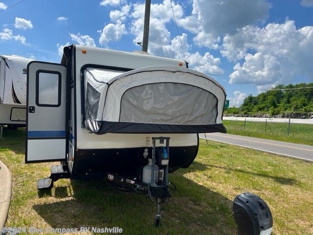 2018 Jay Feather 7 17XFD by Jayco from Dunlap Family RV of Nashville in Lebanon, Tennessee