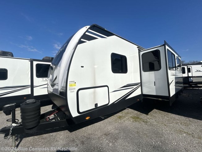 2024 Twilight Signature TWS-26RB by Cruiser RV from Blue Compass RV Nashville in Lebanon, Tennessee