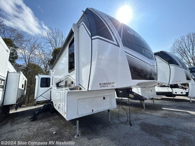 2024 Eagle 321RSTS by Jayco from Blue Compass RV Nashville in Lebanon, Tennessee