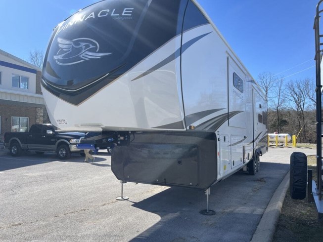 2024 Pinnacle 36FBTS by Jayco from Blue Compass RV Nashville in Lebanon, Tennessee