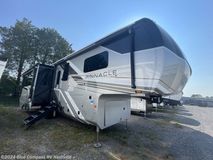 New 2025 Jayco Pinnacle 32RLTS available in Lebanon, Tennessee