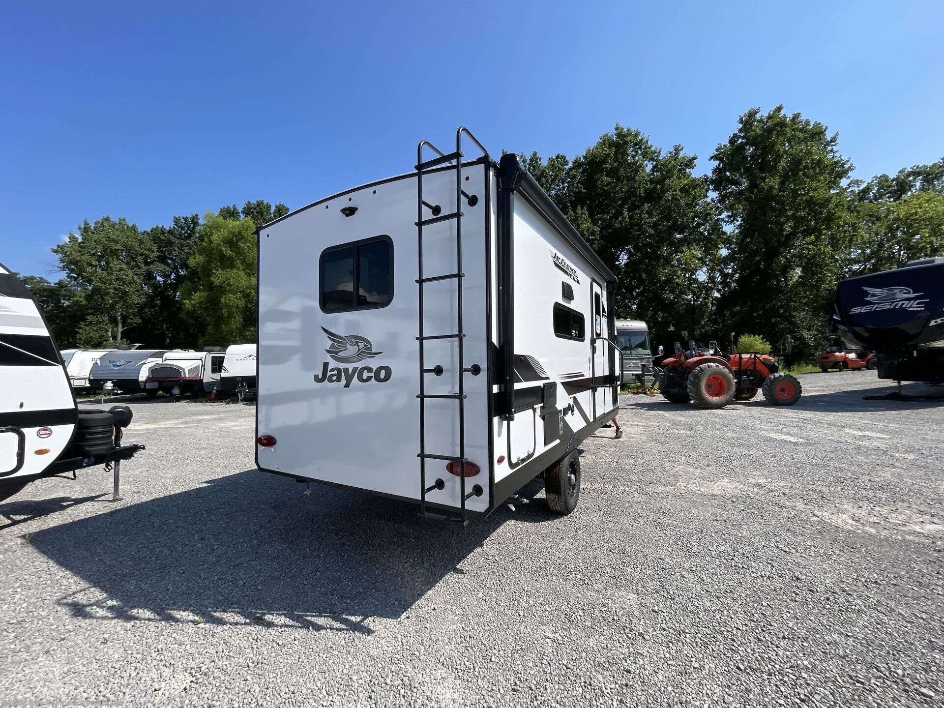 New 2026 Jayco Jay Feather Air 16RB available in Lebanon, Tennessee