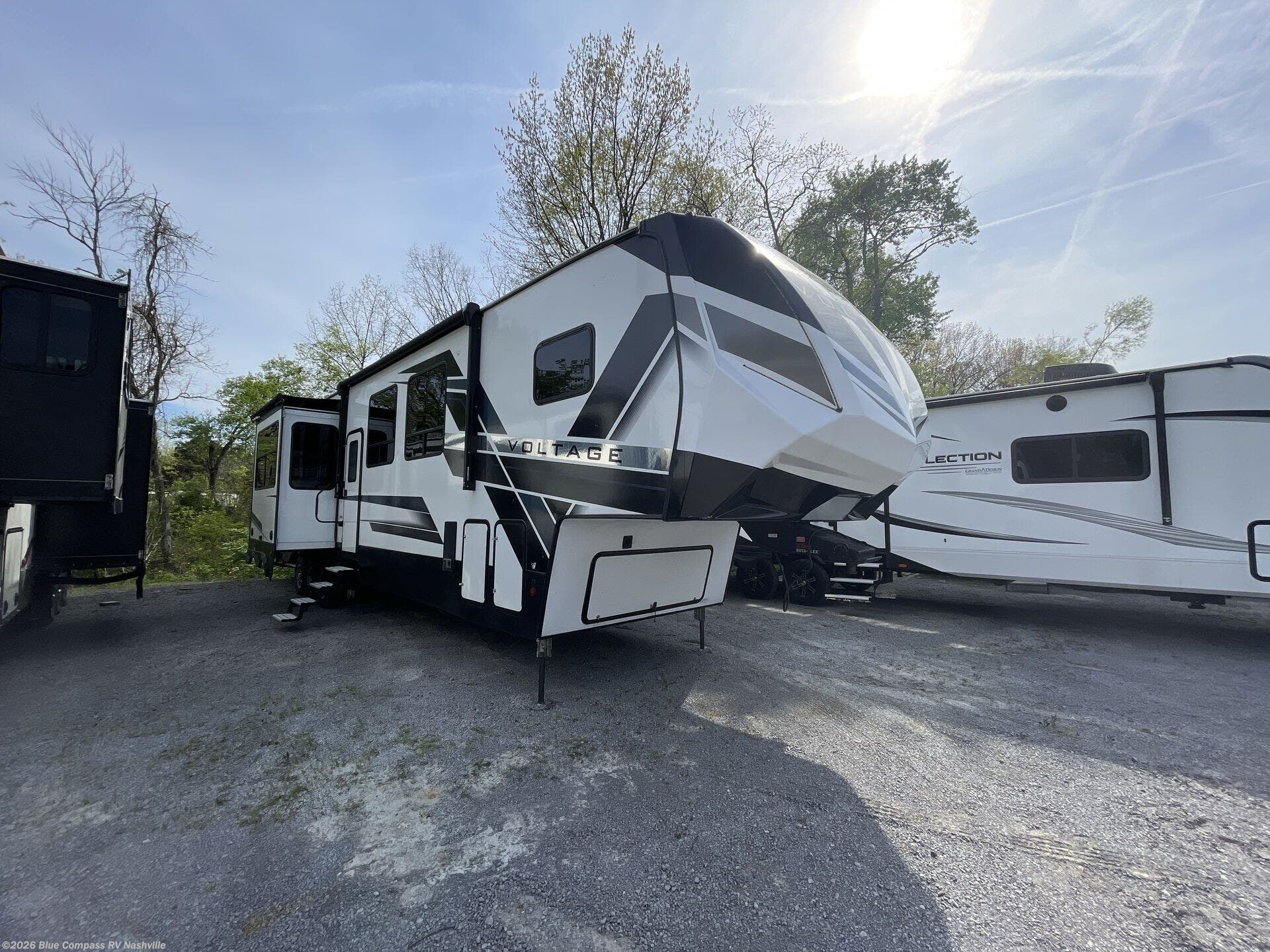 2024 Triton 4271 by Dutchmen from Blue Compass RV Nashville in Lebanon, Tennessee