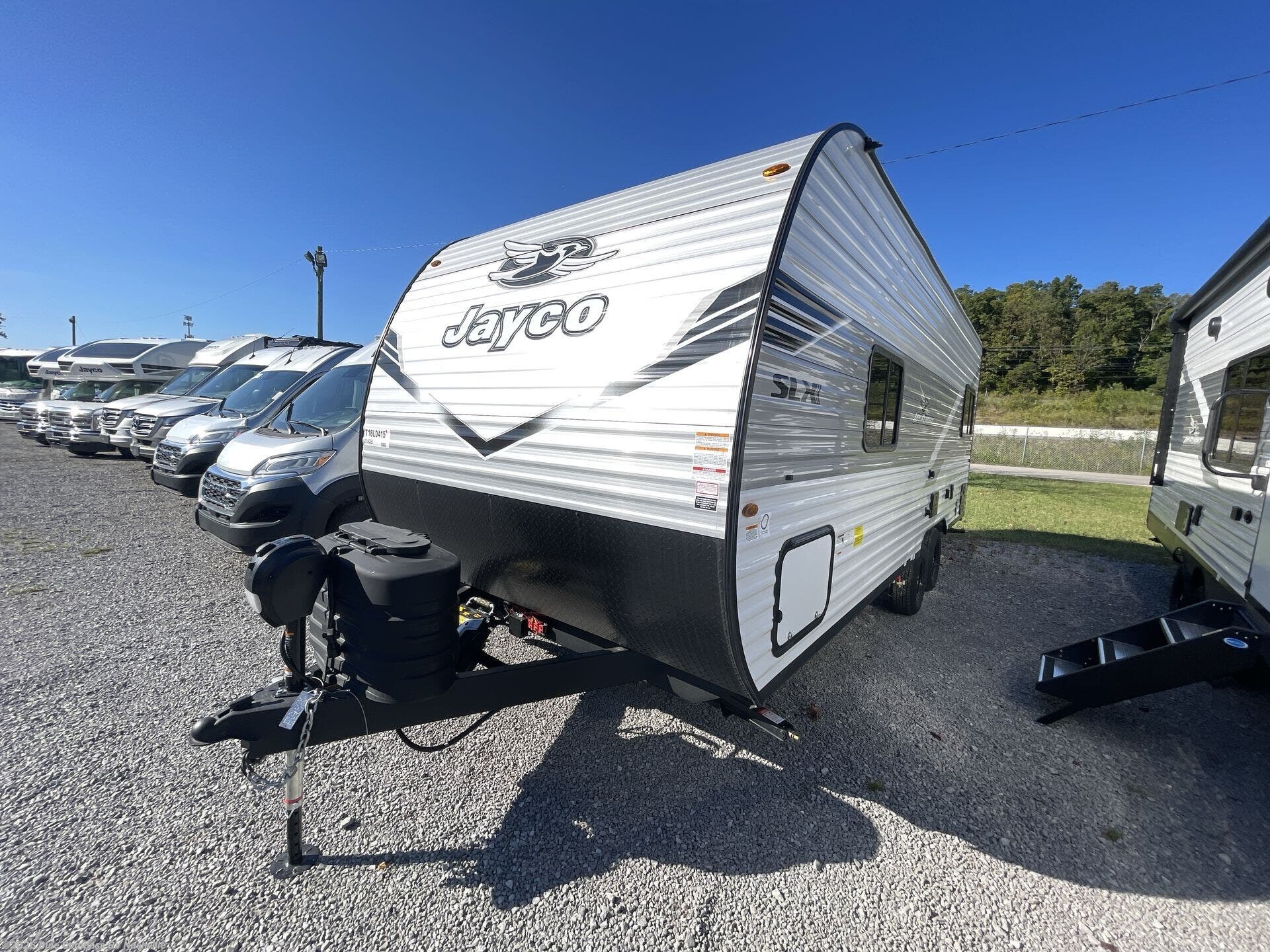 New 2026 Jayco Jay Flight SLX 210QB available in Lebanon, Tennessee