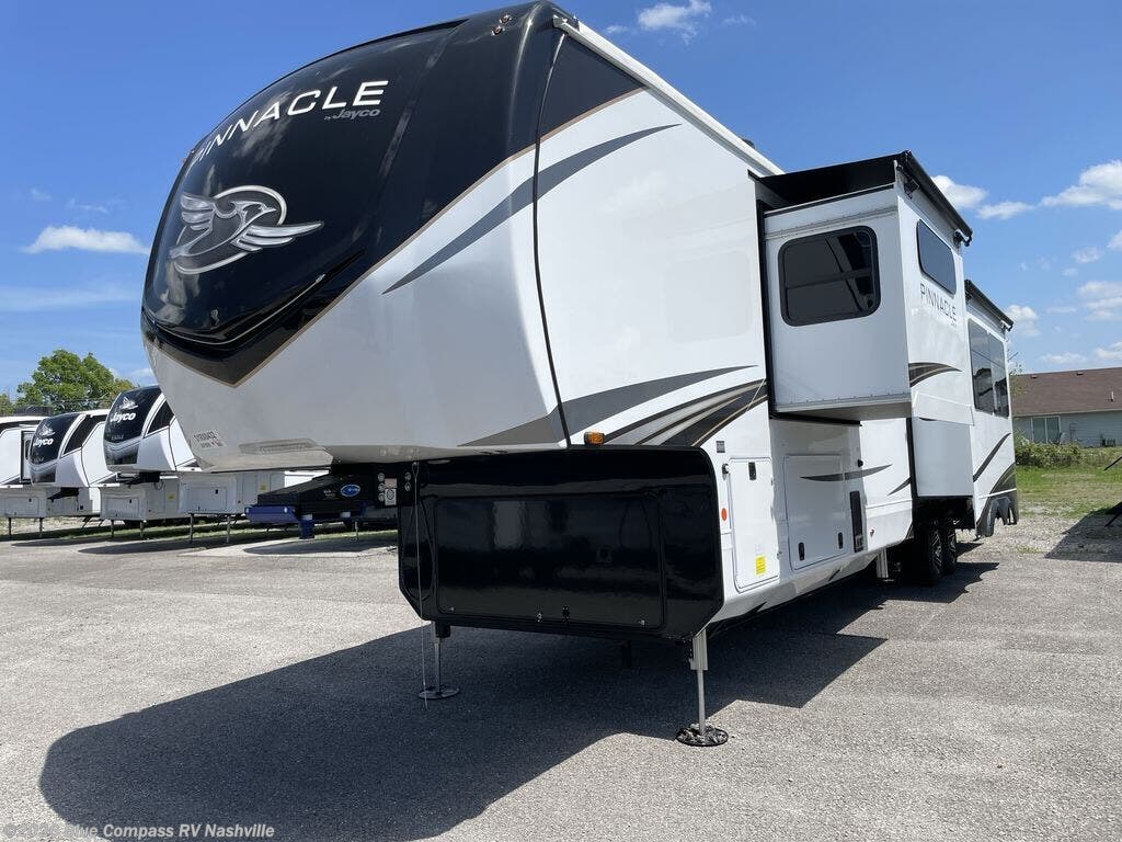 New 2025 Jayco Pinnacle 38FBRK available in Lebanon, Tennessee