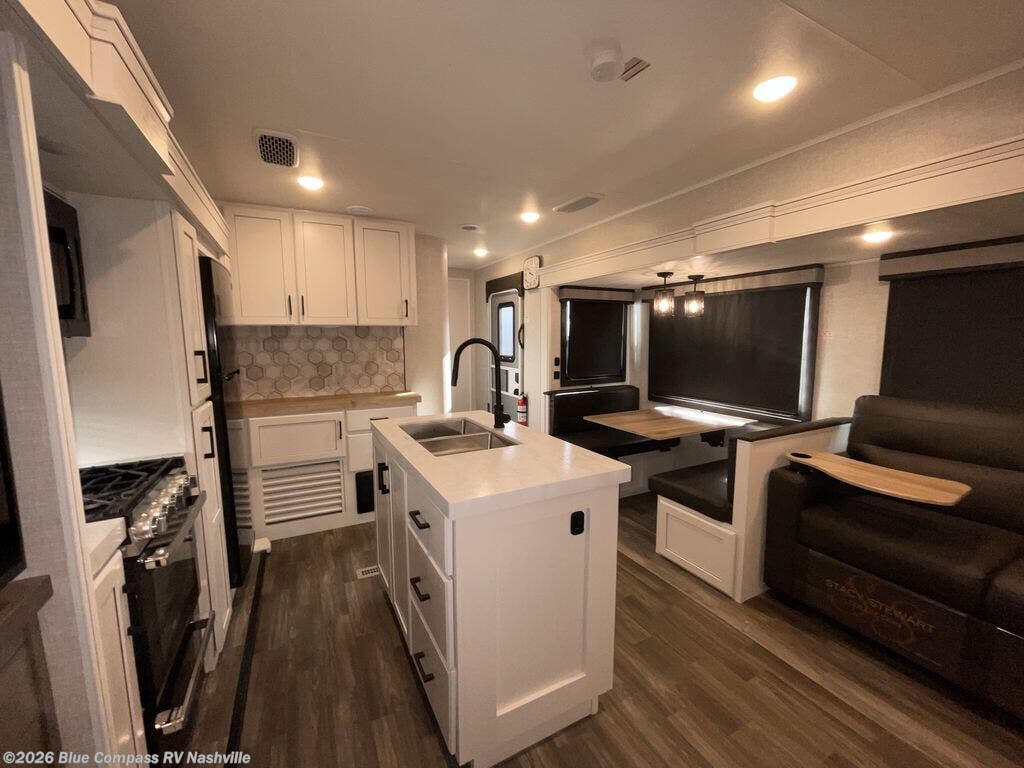 Used 2024 Jayco Eagle HT 312bhok available in Lebanon, Tennessee