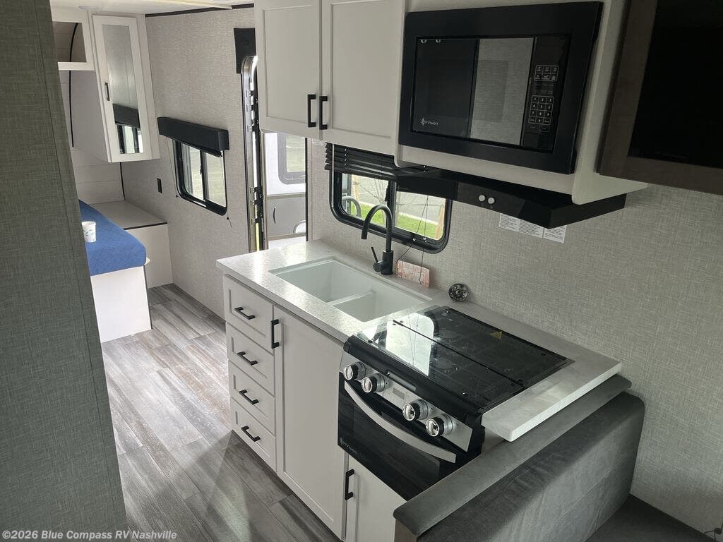 2025 Jay Flight SLX 210QB by Jayco from Blue Compass RV Nashville in Lebanon, Tennessee