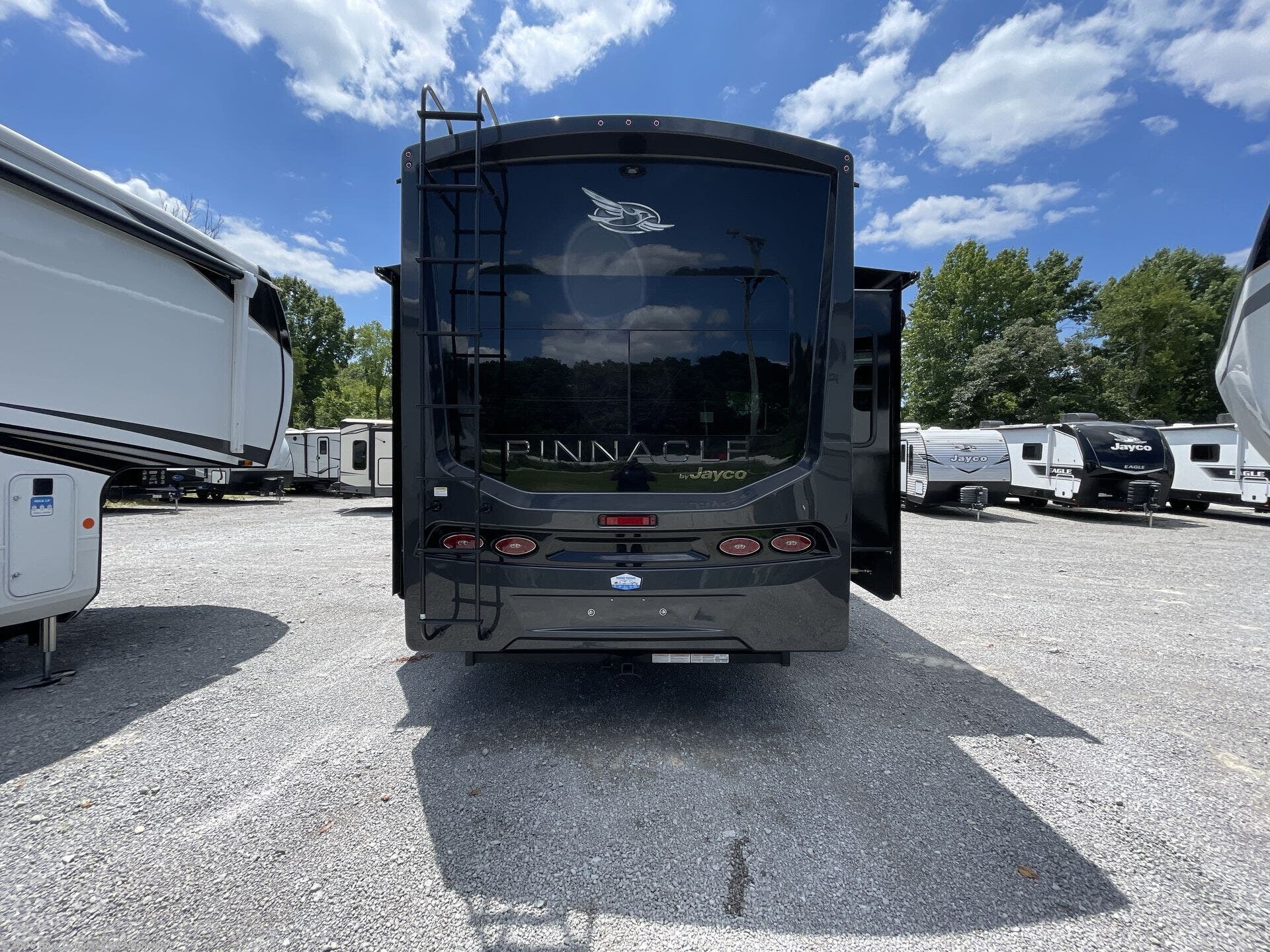 2026 Pinnacle 32RLTS by Jayco from Blue Compass RV Nashville in Lebanon, Tennessee