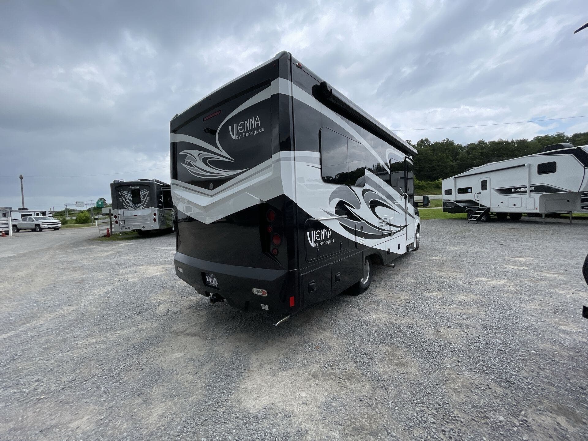 2018 Vienna 25VRMC by Renegade RV from Blue Compass RV Nashville in Lebanon, Tennessee