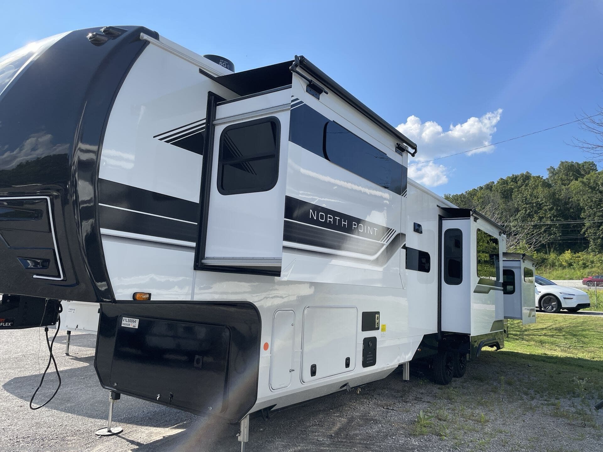 New 2027 Jayco North Point 395DSDB available in Lebanon, Tennessee