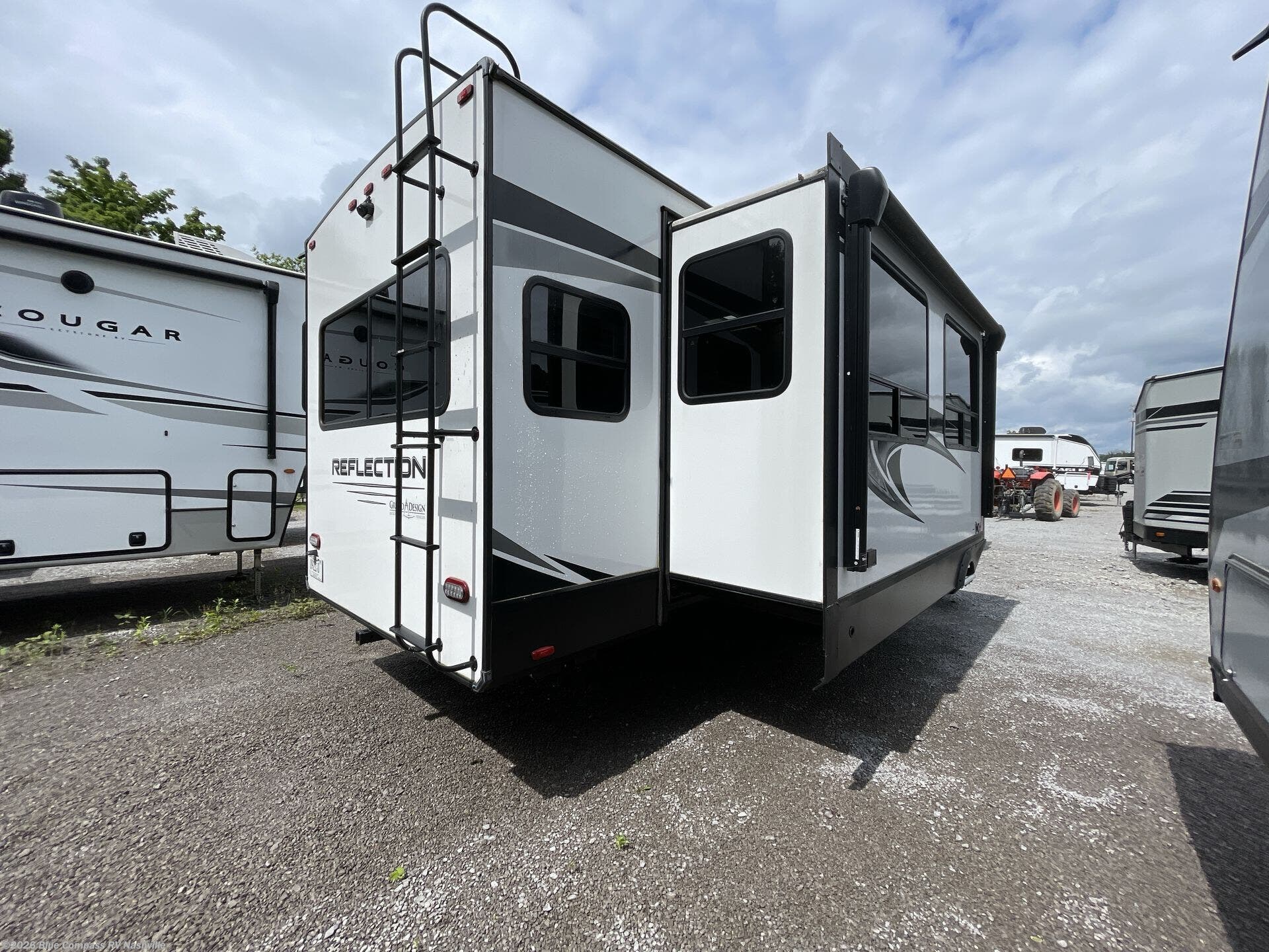 Used 2022 Grand Design Reflection 315RLTS available in Lebanon, Tennessee