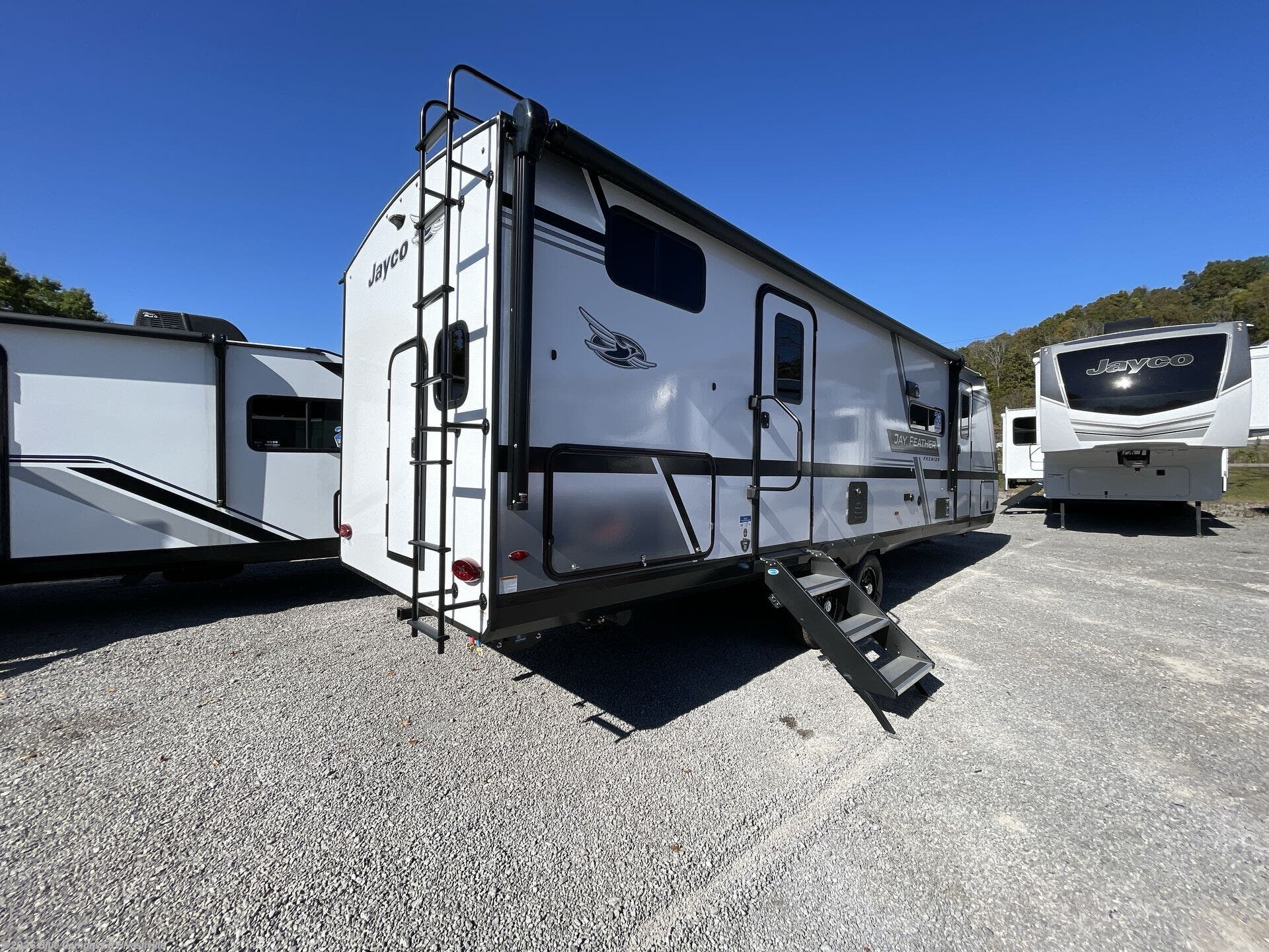 New 2027 Jayco Jay Feather 27BH available in Lebanon, Tennessee