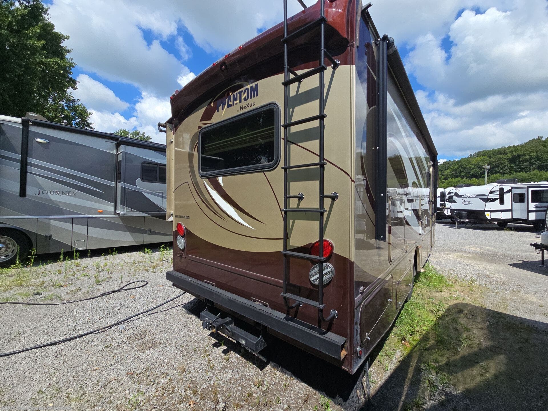 2018 Phantom 32sc by Nexus from Blue Compass RV Nashville in Lebanon, Tennessee