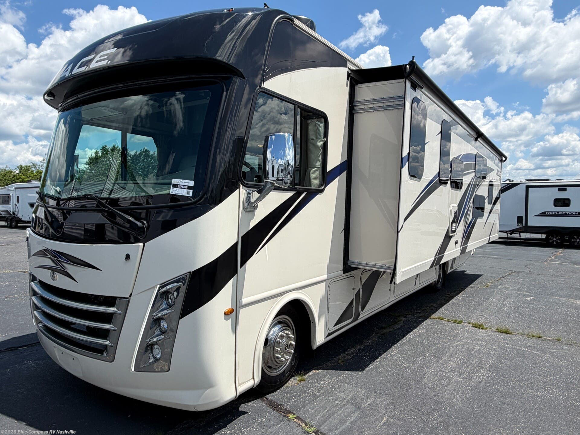 Used 2022 Thor Motor Coach ACE 32.3 available in Lebanon, Tennessee