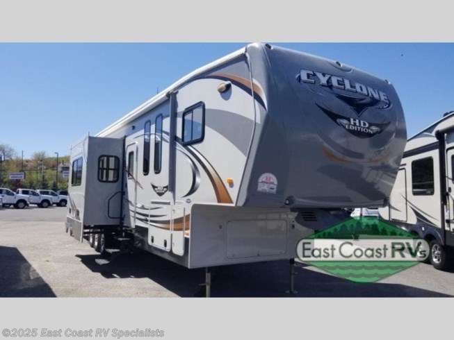 2011 Heartland Cyclone 3950 Rv For Sale In Bedford Pa 15522 V9112a Rvusa Com Classifieds