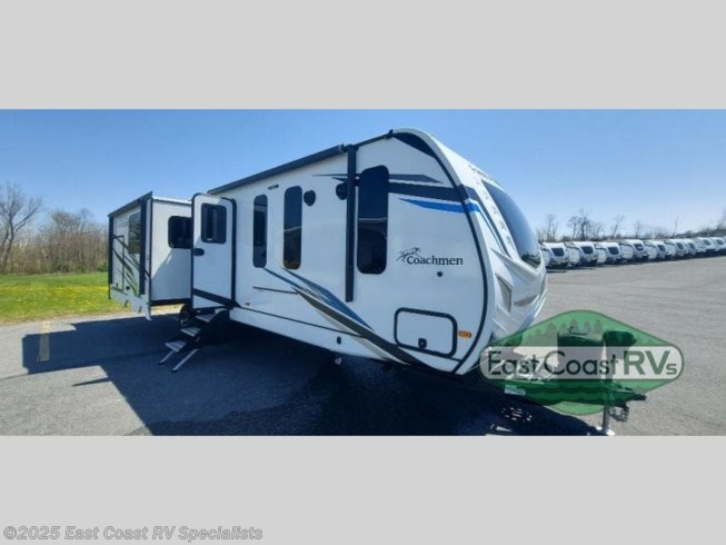 New 2022 Coachmen Freedom Express Liberty Edition 324RLDSLE available in Bedford, Pennsylvania