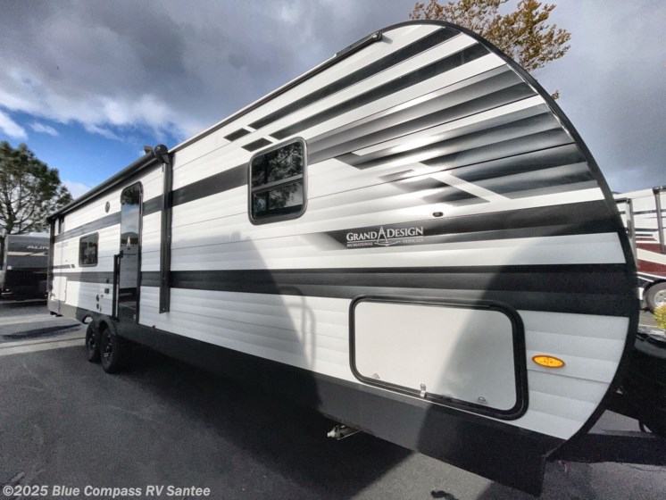 New 2025 Grand Design Transcend 295QBT available in Santee, California