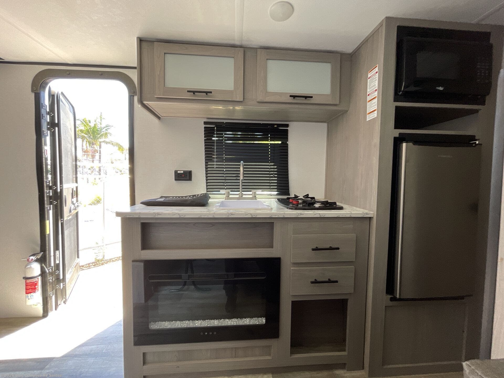 Used 2024 Coleman 17B available in Santee, California