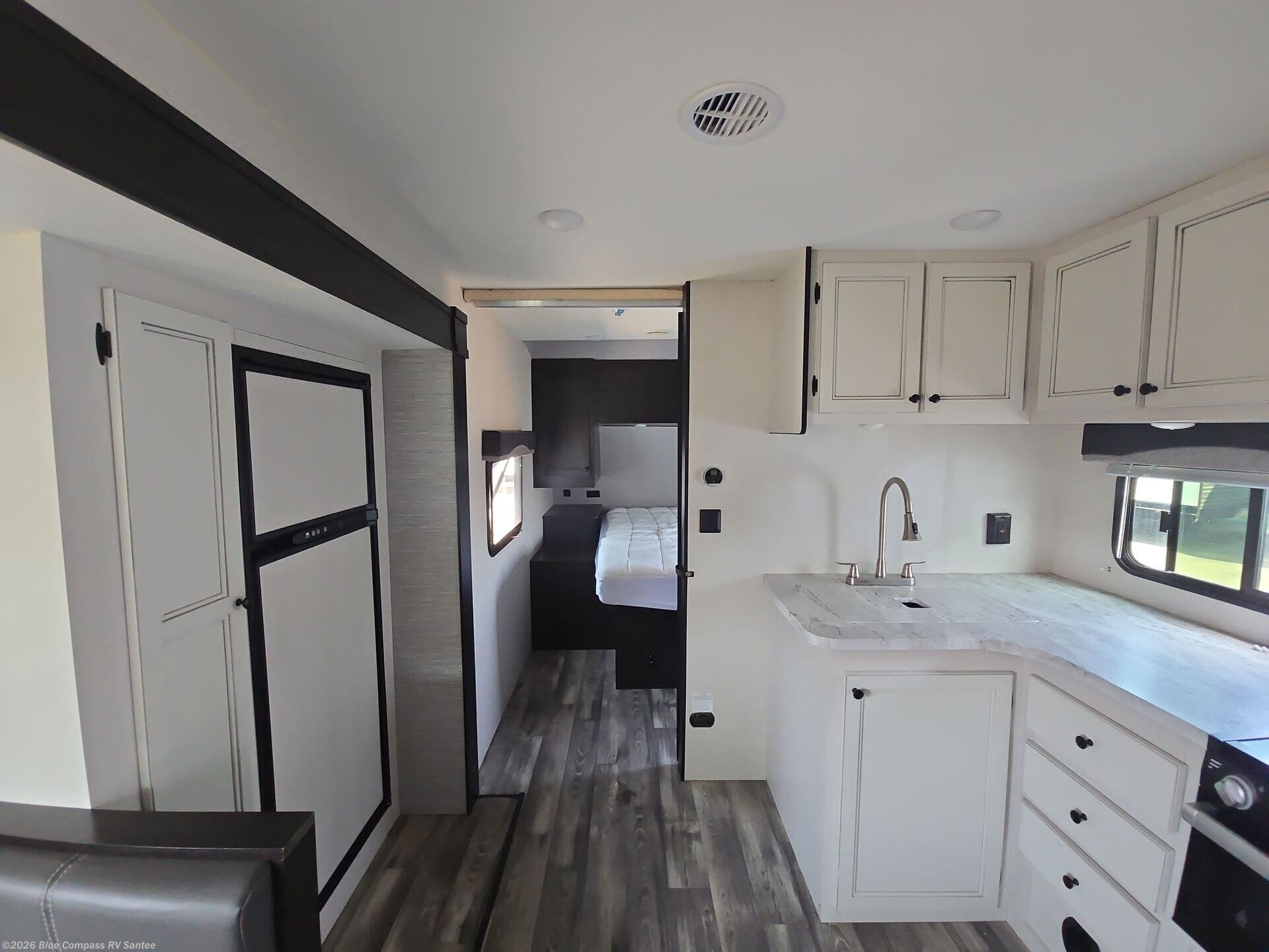 2022 Range Lite 241BH by Highland Ridge from Blue Compass RV Santee in Santee, California