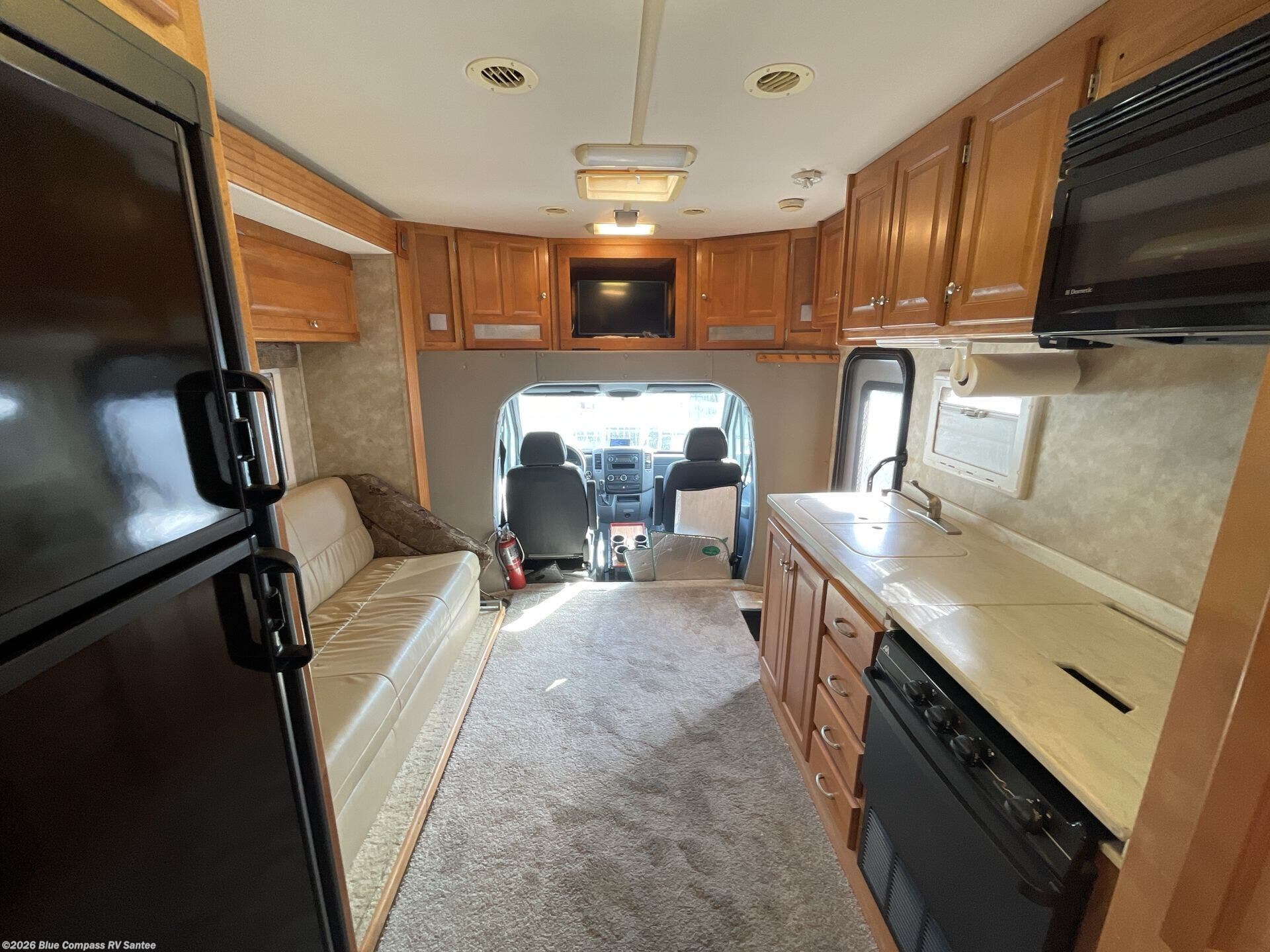 2009 Gulf Stream Conquest 5234 - Used Class C For Sale by Blue Compass RV Santee in Santee, California