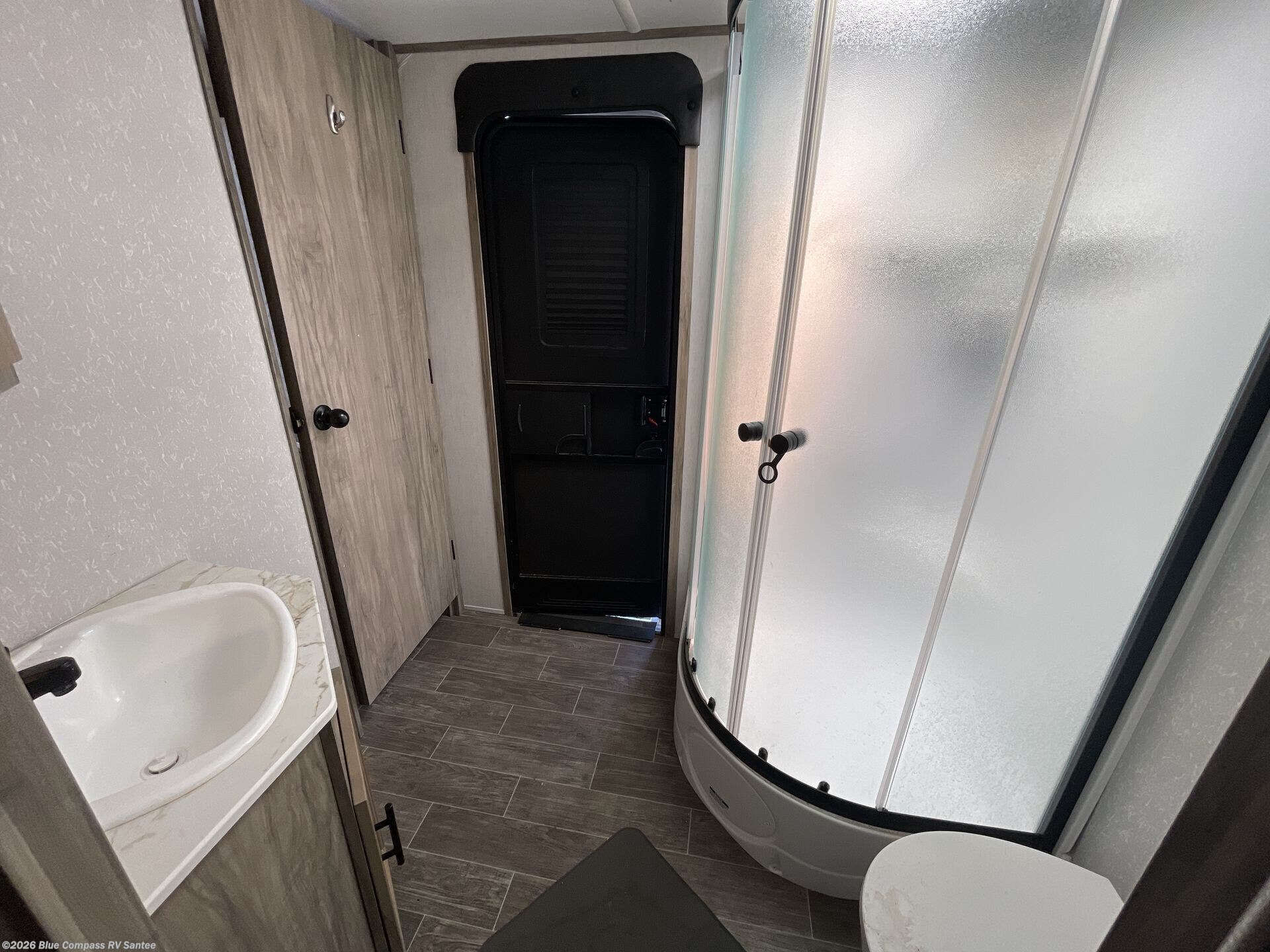 Used 2021 Forest River Cherokee Alpha Wolf 30DBH available in Santee, California