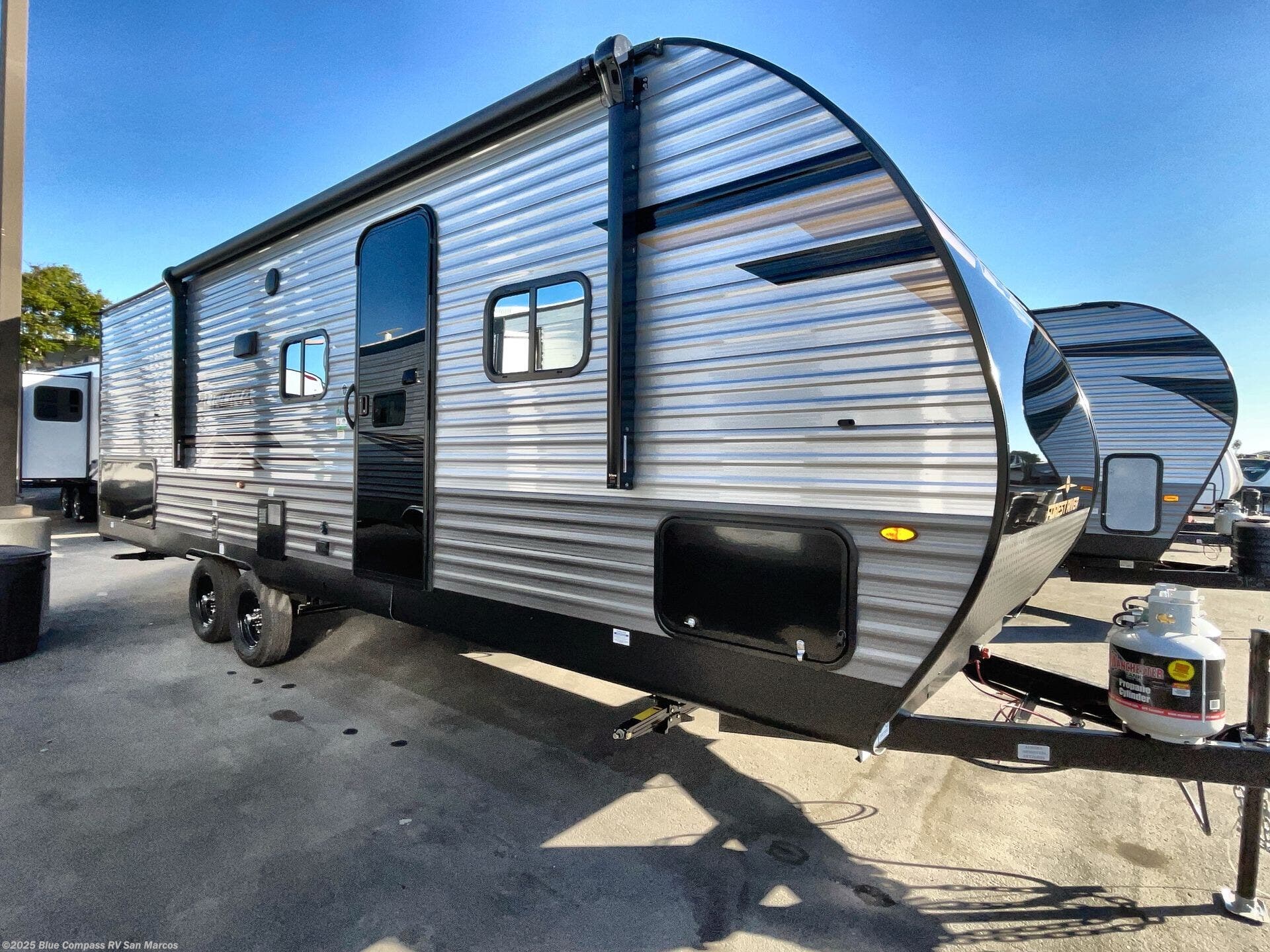 2025 Aurora Light 26BH by Forest River from Blue Compass RV San Marcos in San Marcos, California