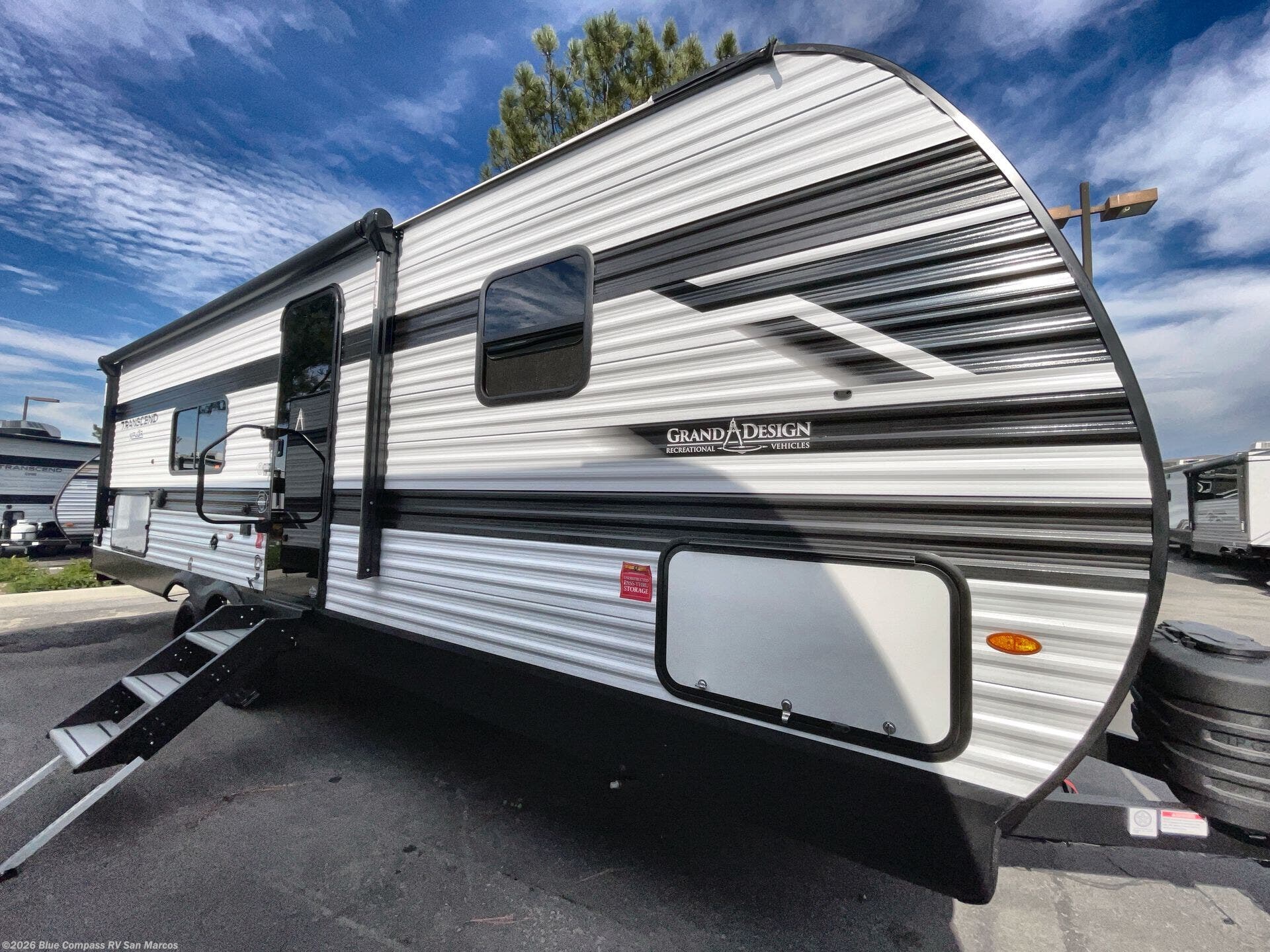 2026 Transcend Xplor 26BHX by Grand Design from Blue Compass RV San Marcos in San Marcos, California