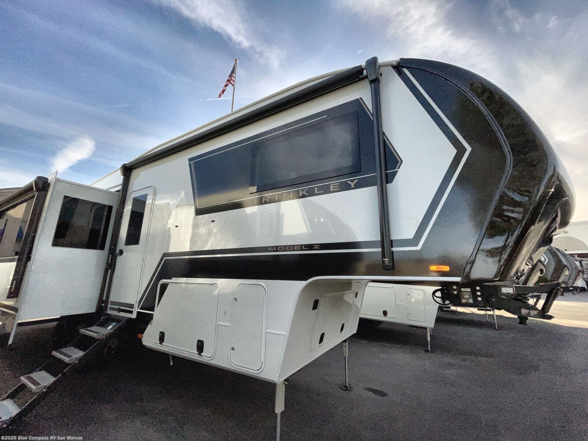 2026 Model Z 2900 by Brinkley RV from Blue Compass RV San Marcos in San Marcos, California