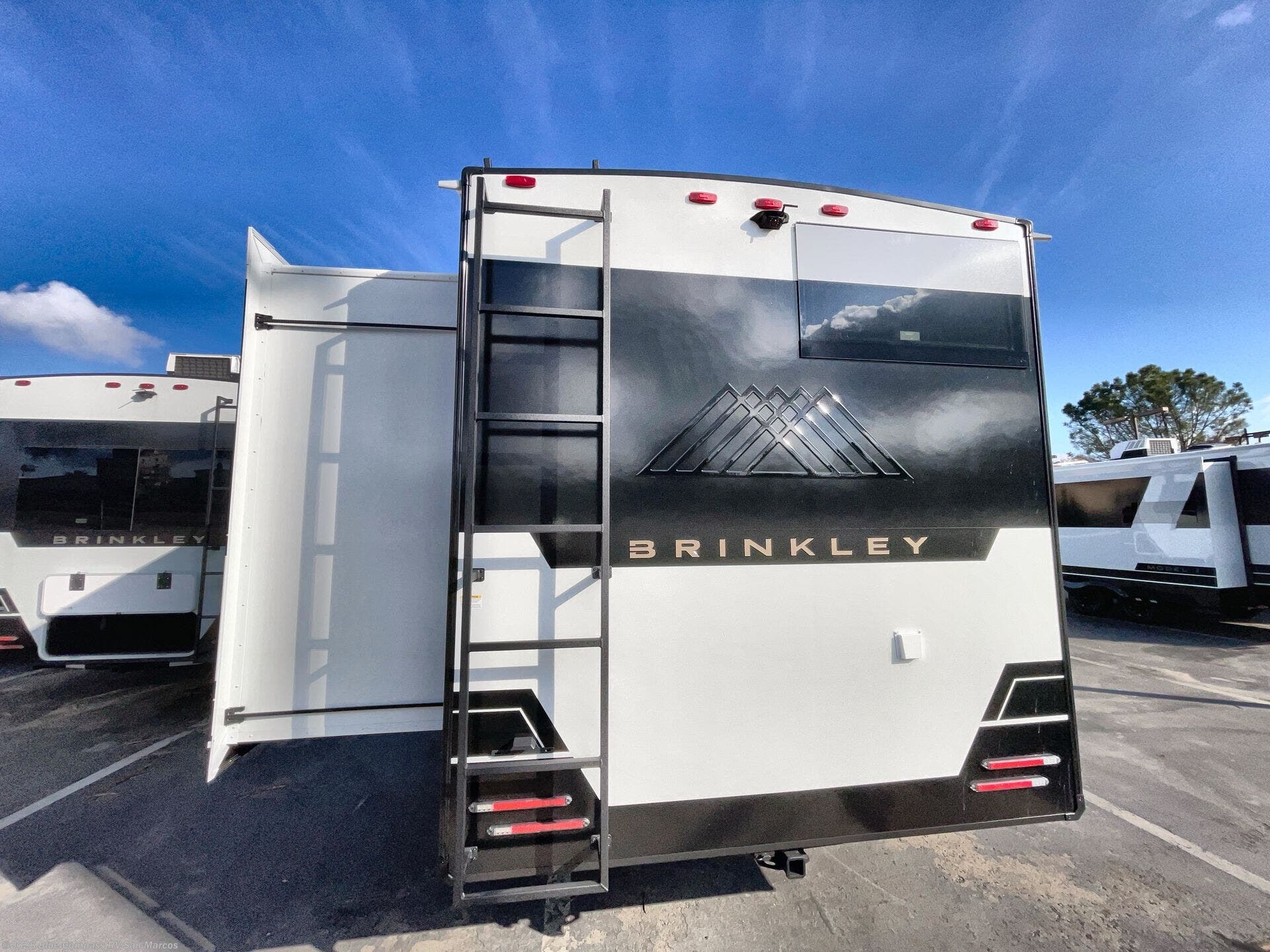 New 2026 Brinkley RV Model Z AIR 315 available in San Marcos, California