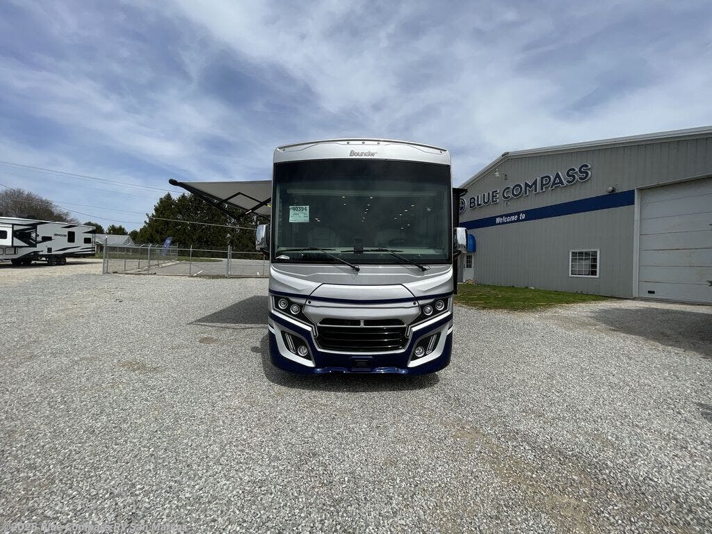 New 2026 Fleetwood Bounder 33C available in San Marcos, California