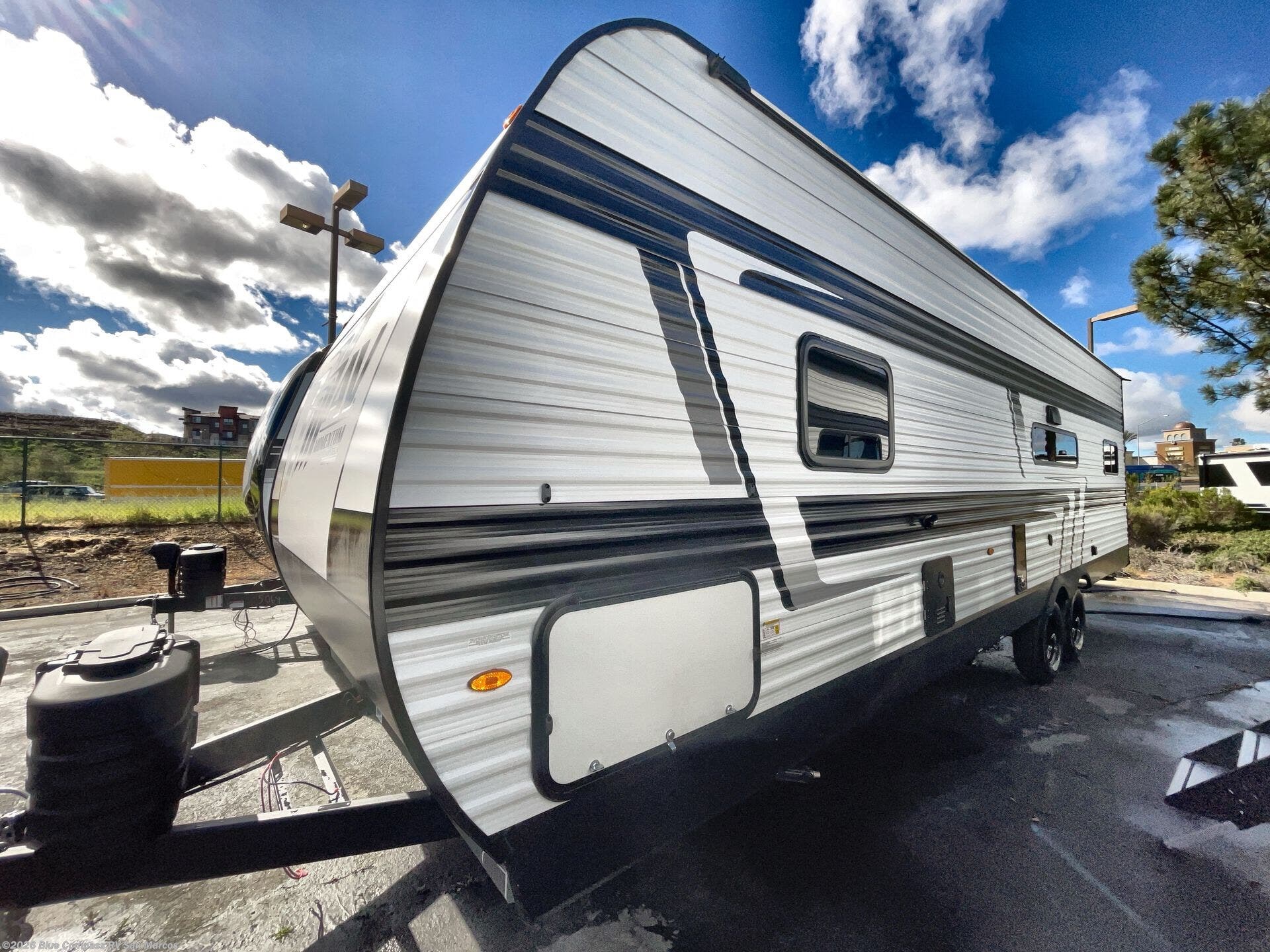 New 2026 Grand Design Momentum MAV 27MAV available in San Marcos, California