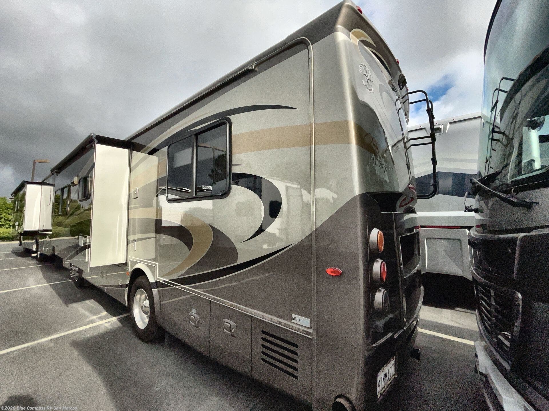 2014 Allegro Breeze 28 BR by Tiffin from Blue Compass RV San Marcos in San Marcos, California
