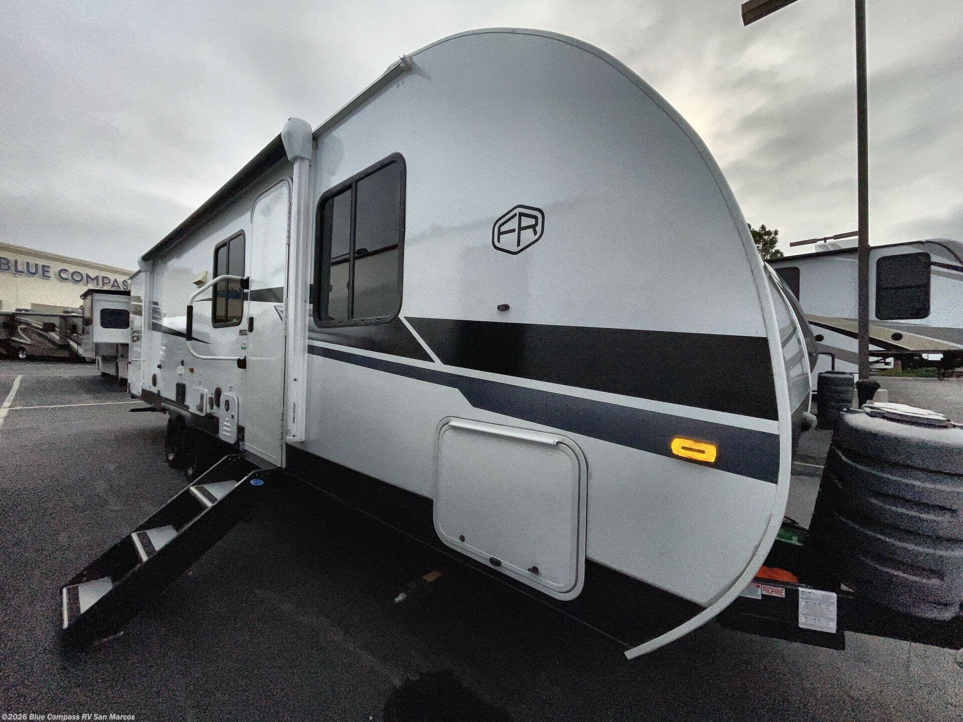 2025 EVO Lite 2700BHX by Forest River from Blue Compass RV San Marcos in San Marcos, California