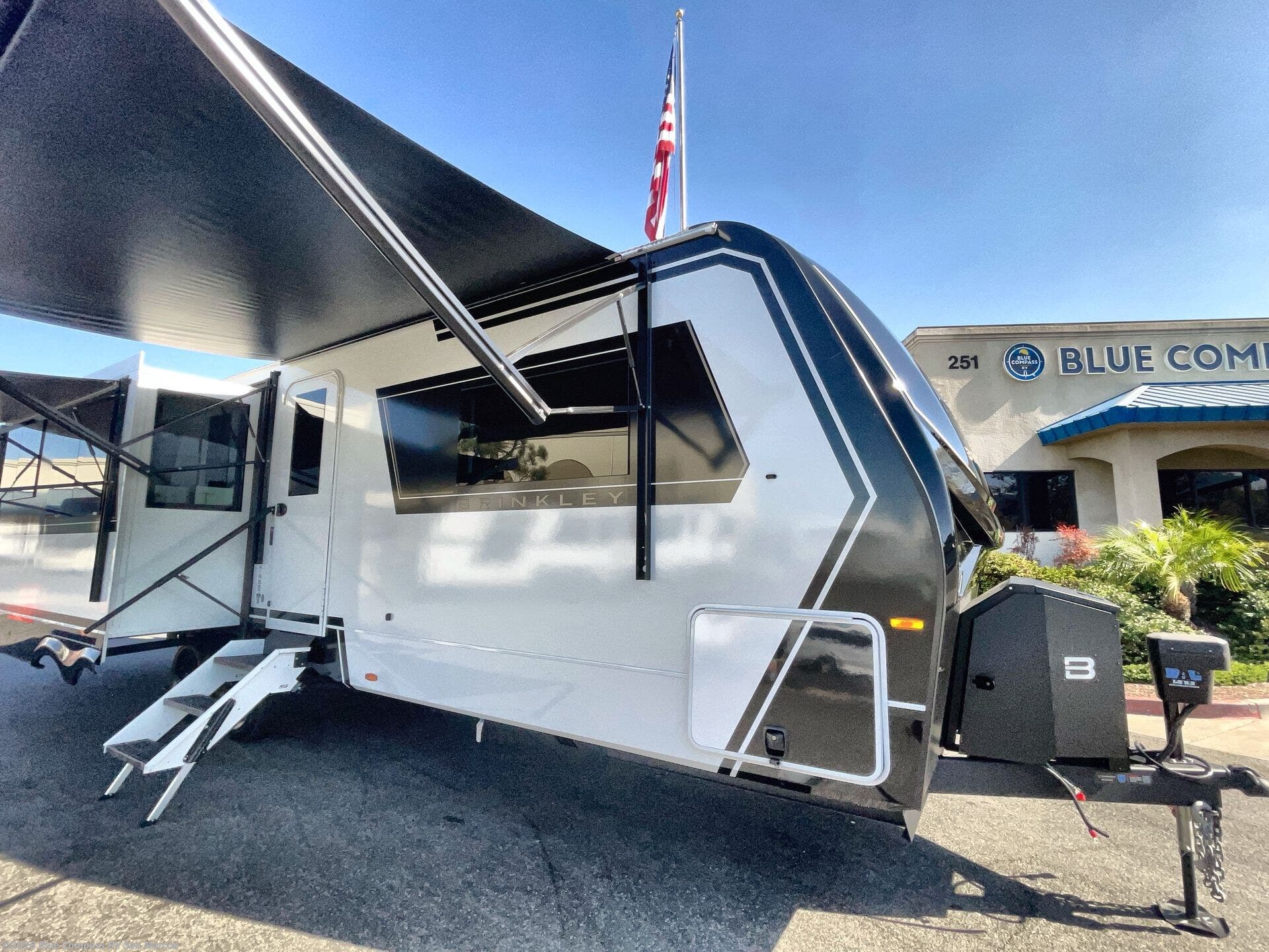 2026 Model Z AIR 297 by Brinkley RV from Blue Compass RV San Marcos in San Marcos, California