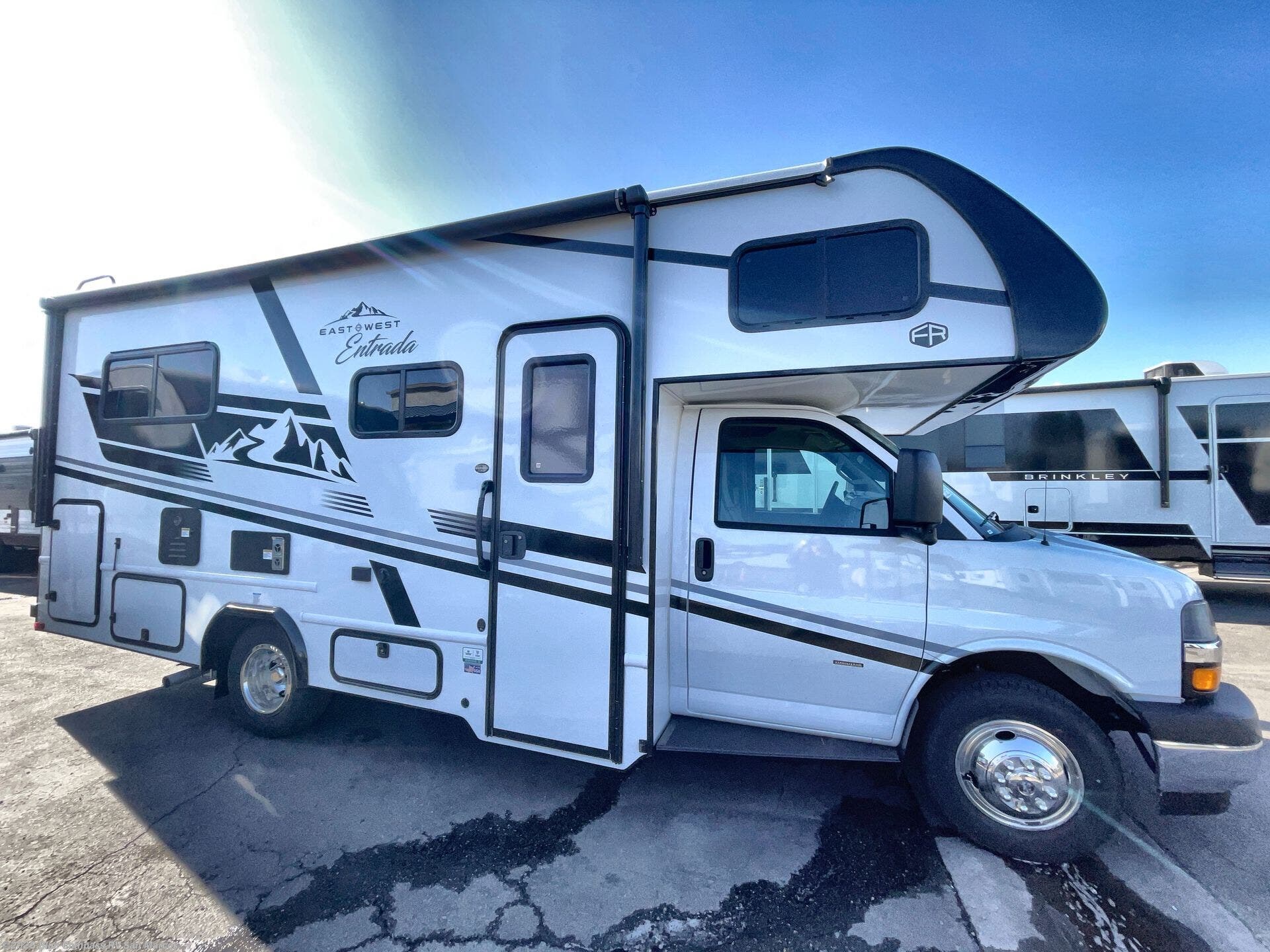 2026 East to West Entrada 210NSC - New Class C For Sale by Blue Compass RV San Marcos in San Marcos, California
