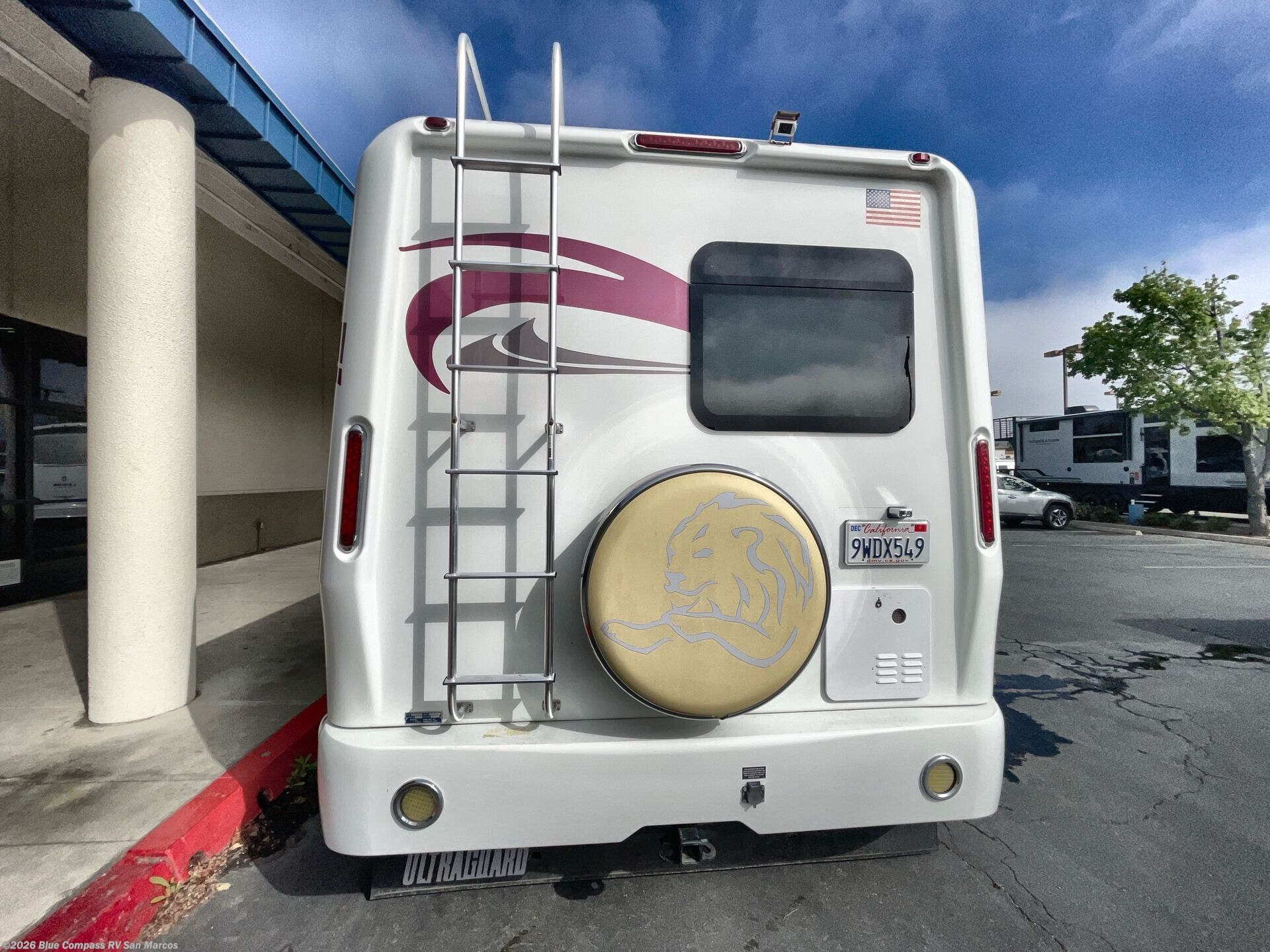 Used 2014 Born Free Splendor 27RSB available in San Marcos, California