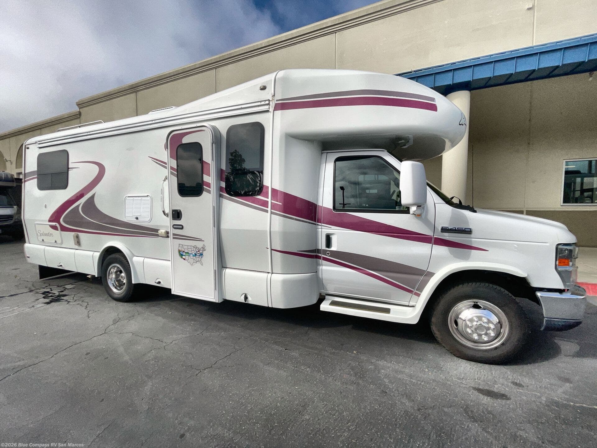 2014 Born Free Splendor 27RSB - Used Class C For Sale by Blue Compass RV San Marcos in San Marcos, California